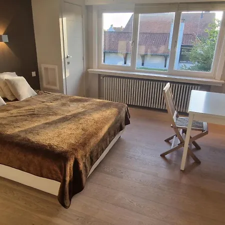 14 -close Knokke-Heist